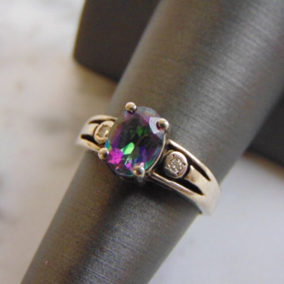Womens Vintage Estate 10k White Gold Mystic Topaz & Diamond Ring 4.2g #E977